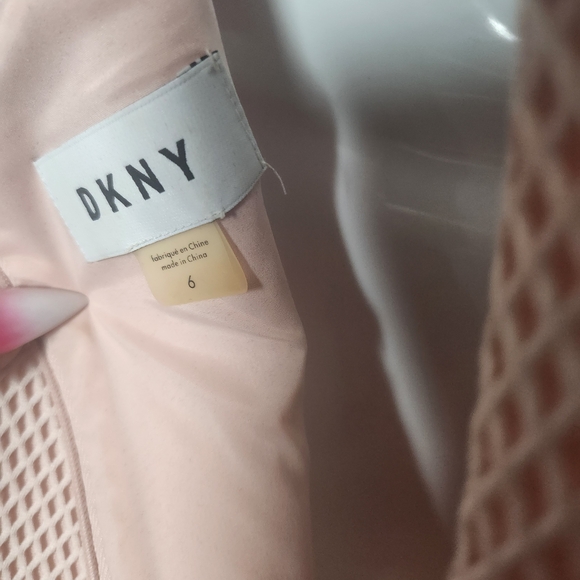 DKNY Textured Sleeveless Midi Dress in Light Blush - Picture 4 of 4